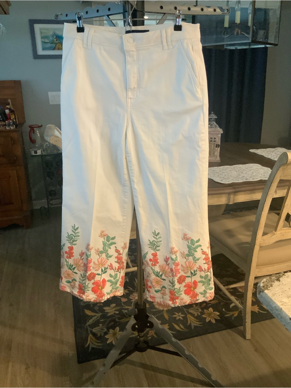 Tommy Hilfiger White Women's Cropped Jeans with Floral Hem